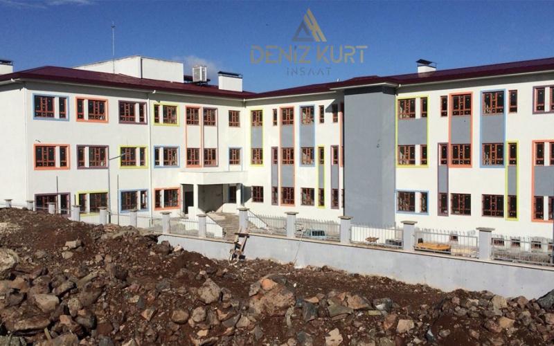 أعمال بناء 12 فصل دراسي في مدرسة ابتدائية يلانغوز منطقة شهيد كامل غازي عنتاب